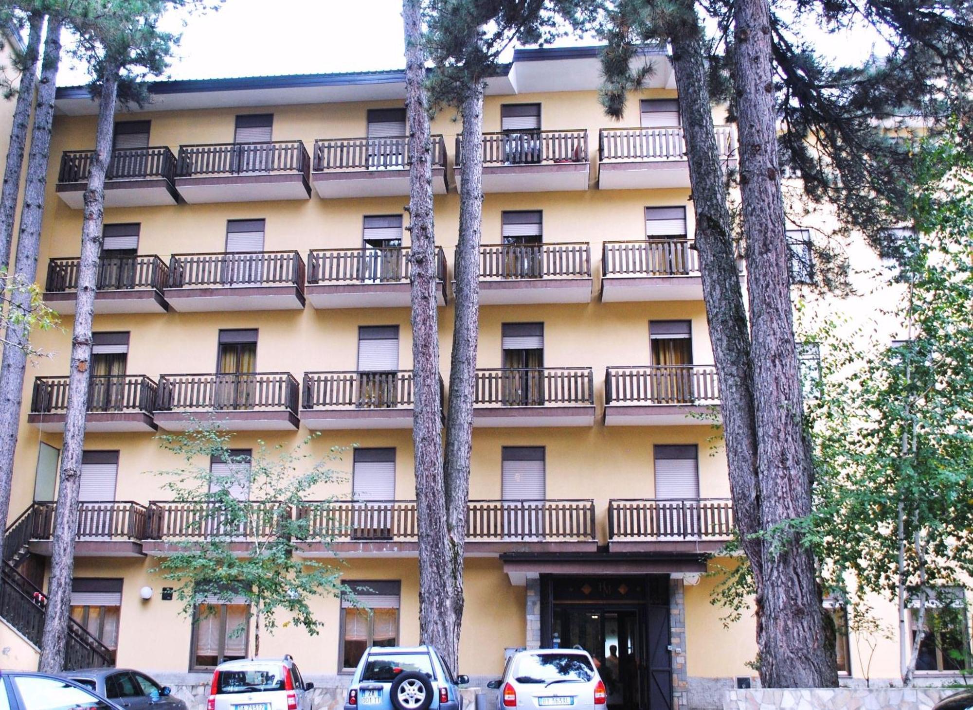 Hotel Meranda Camigliatello Silano Buitenkant foto