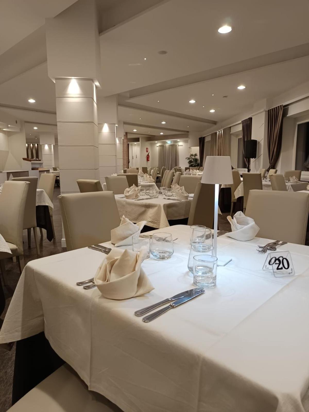 Hotel Meranda Camigliatello Silano Buitenkant foto