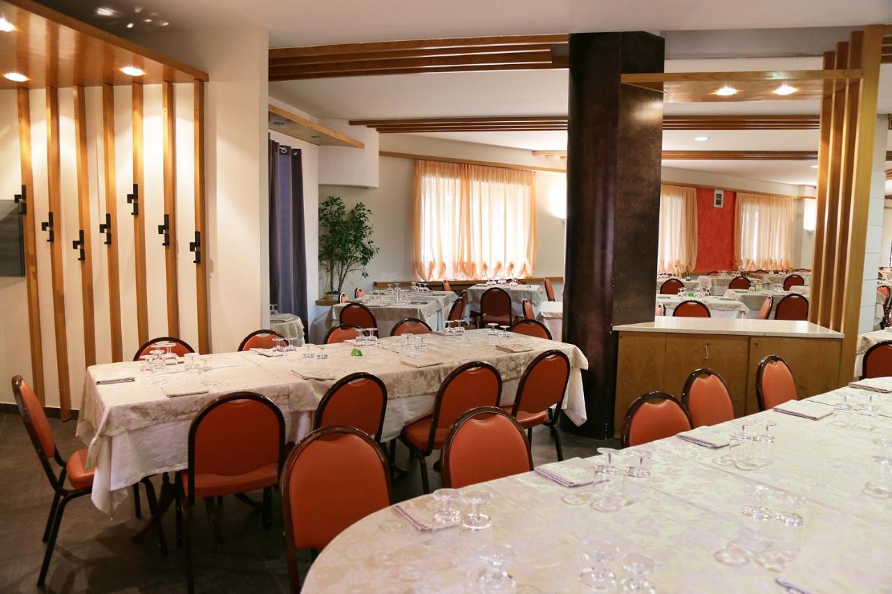 Hotel Meranda Camigliatello Silano Buitenkant foto