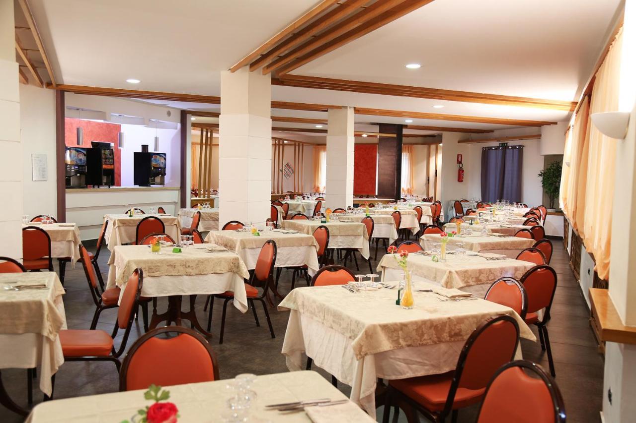 Hotel Meranda Camigliatello Silano Buitenkant foto